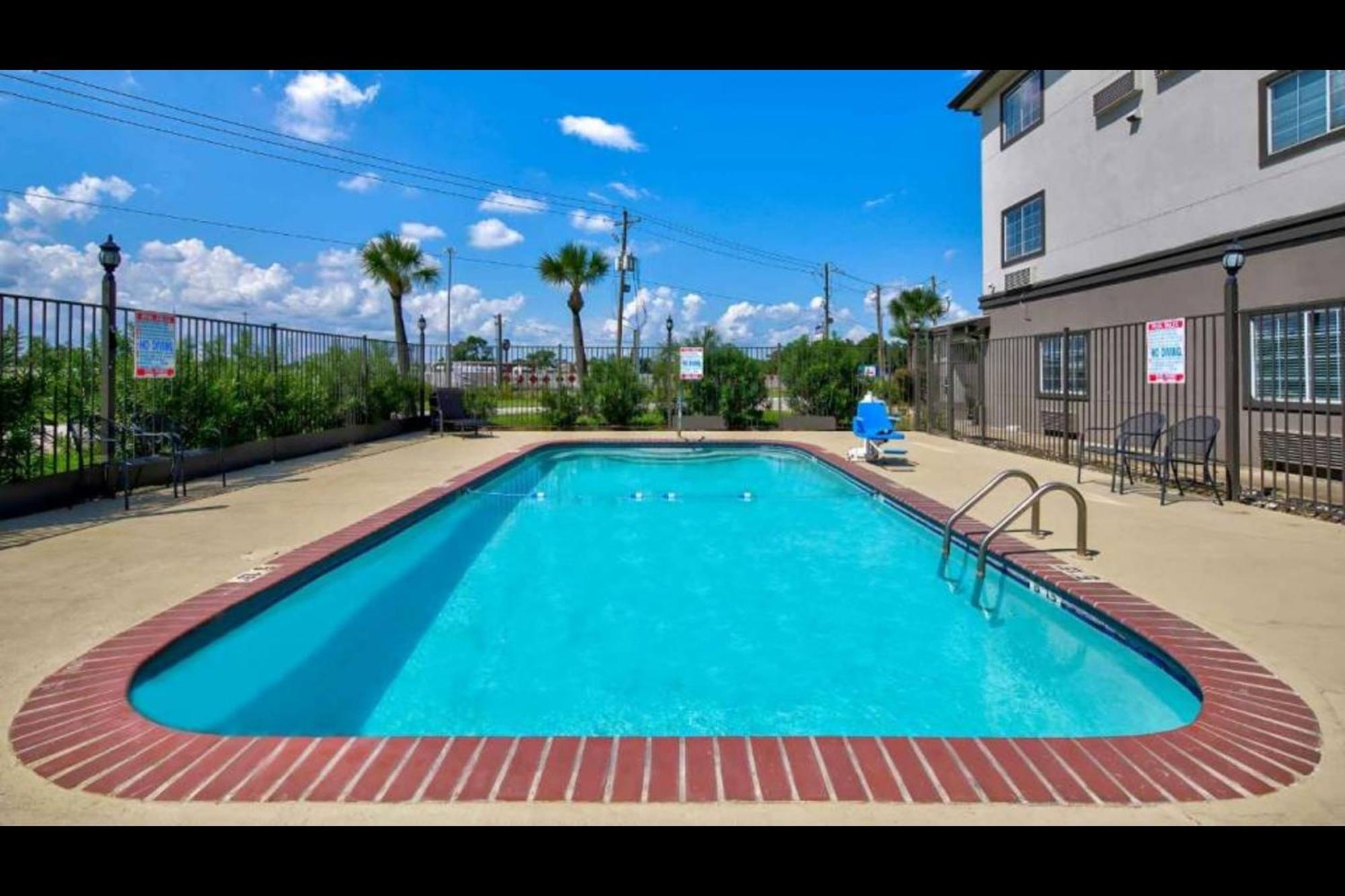 Oyo Townhouse Sulphur,La Extended Stay Εξωτερικό φωτογραφία
