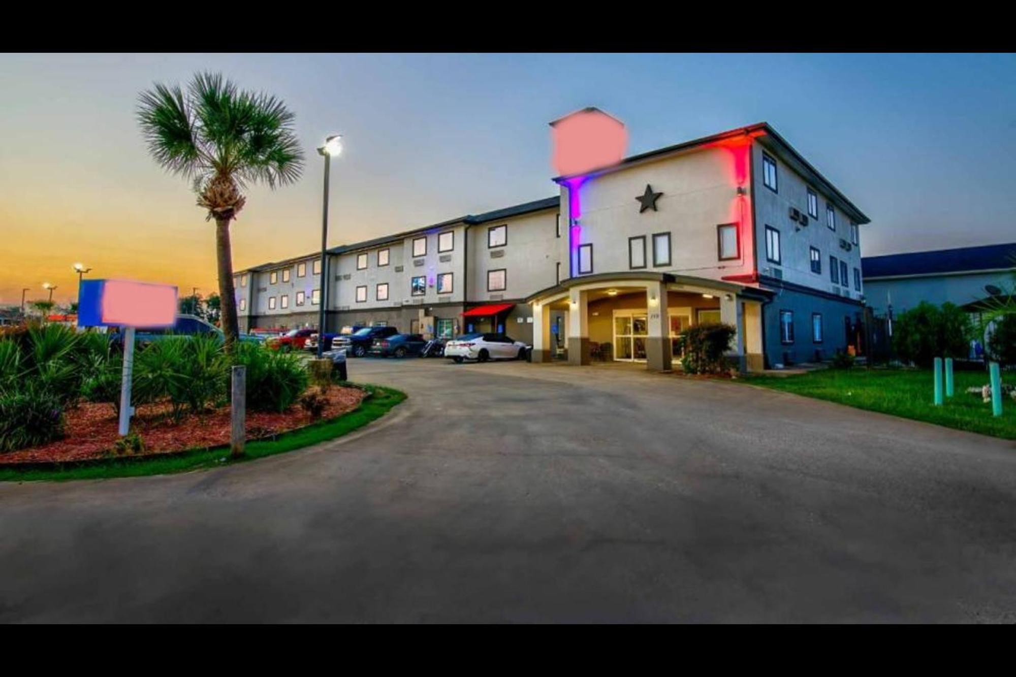 Oyo Townhouse Sulphur,La Extended Stay Εξωτερικό φωτογραφία
