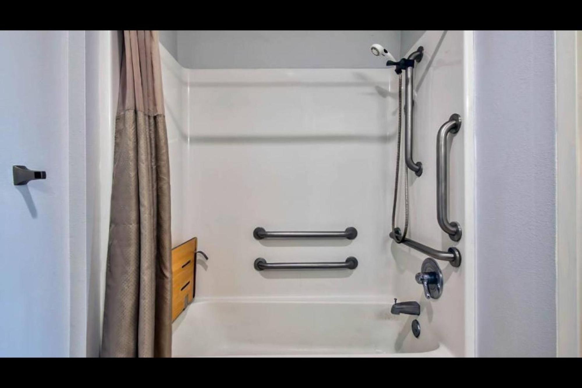 Oyo Townhouse Sulphur,La Extended Stay Εξωτερικό φωτογραφία