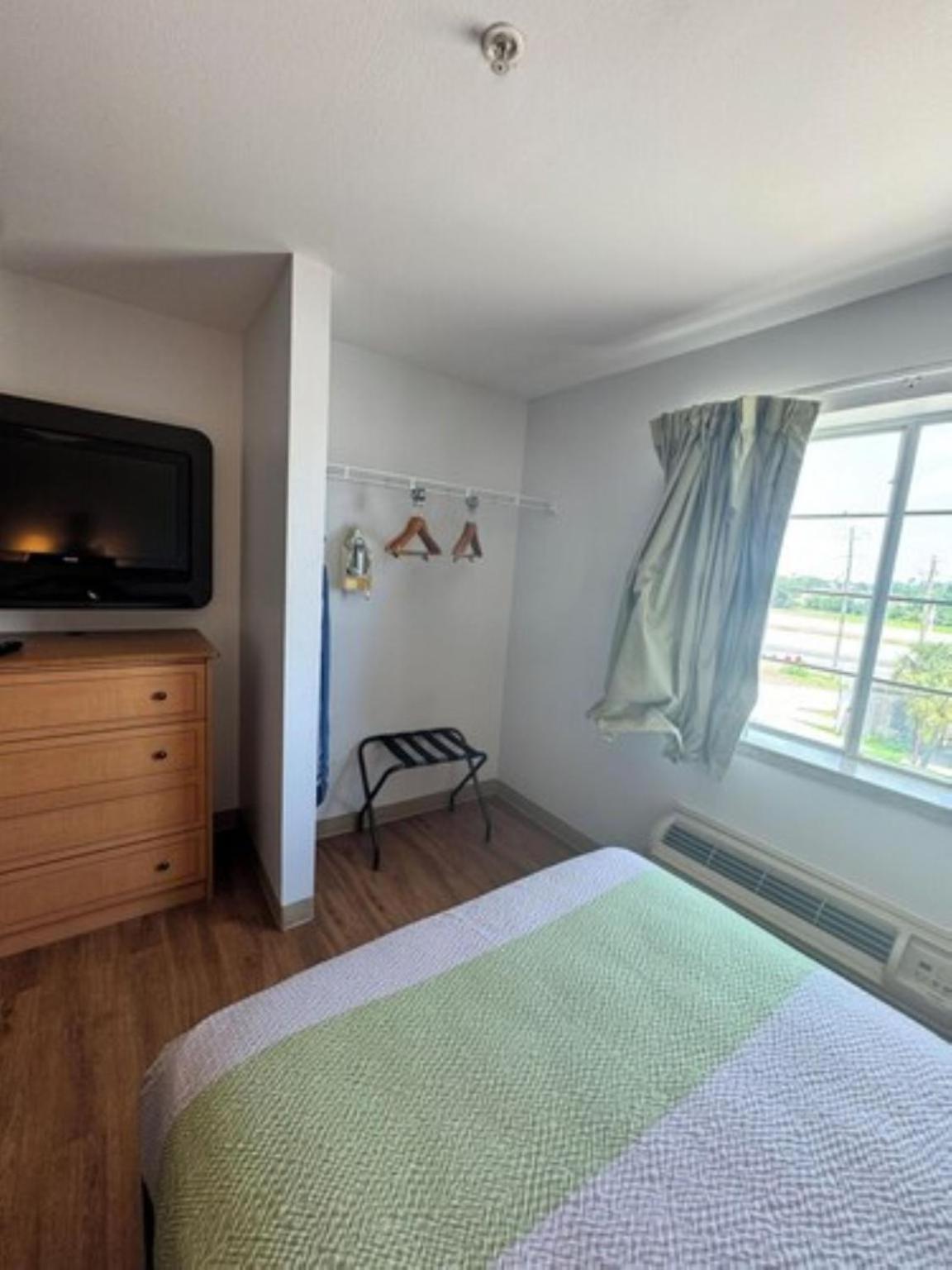Oyo Townhouse Sulphur,La Extended Stay Εξωτερικό φωτογραφία